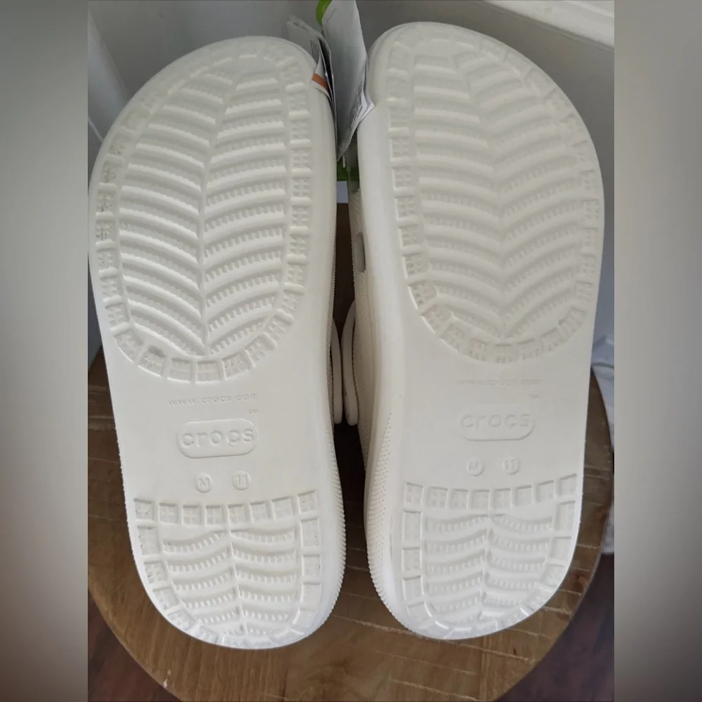 Mens Crocs Classic Crush Clog All White Size 11 Platform NWT - Picture 10 of 14